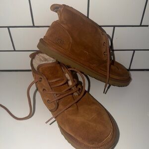 UGG Men's Tan Chukka Boots